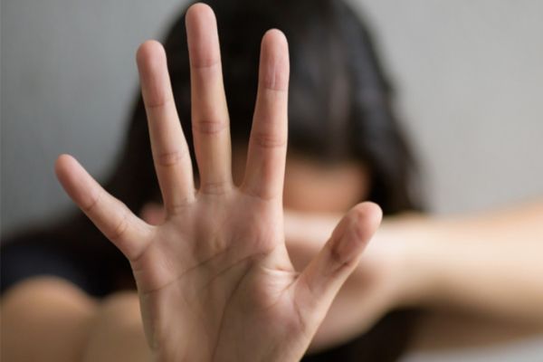 Imagem referente a notícia: Polícia Militar intensifica combate à violência contra a mulher em agosto e mobiliza mais de 1.400 pessoas