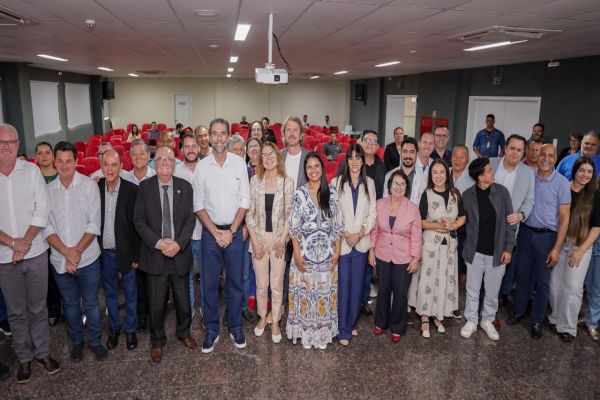 Imagem referente a notícia: Itaipu moderniza radioterapia da Uopeccan de Umuarama
