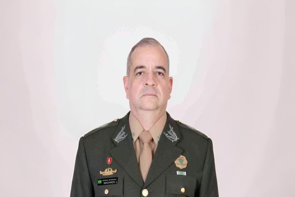 Imagem referente a notícia: Exército promove grande troca de comando em Cascavel e novo general assume a “Brigada Guarani”