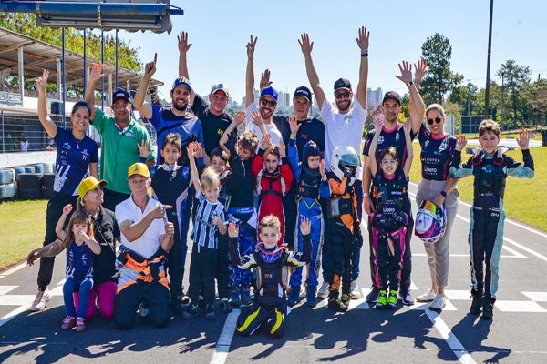 Escolinha de Kart tem bons resultados em Cascavel