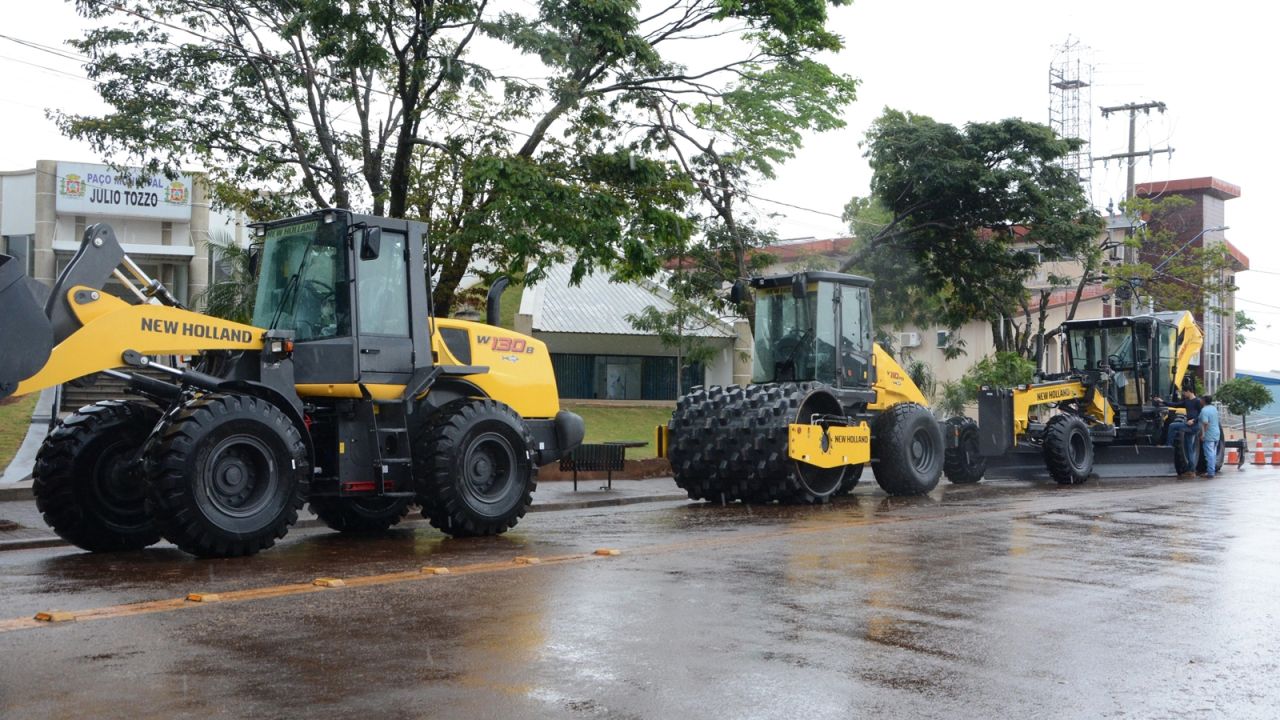 Corbélia é contemplada com novas máquinas agrícolas em programa do Governo do Estado