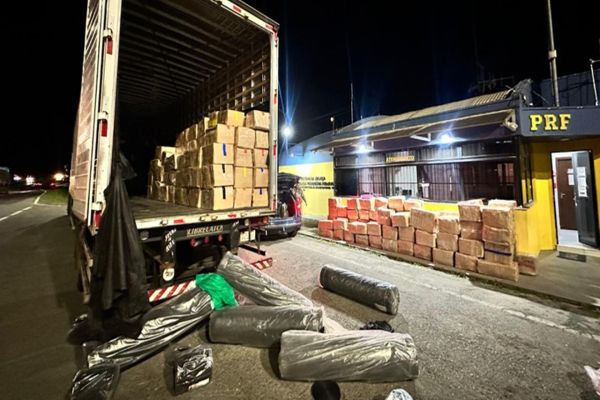 PRF apreende quase cinco toneladas e meia de maconha em Balsa Nova