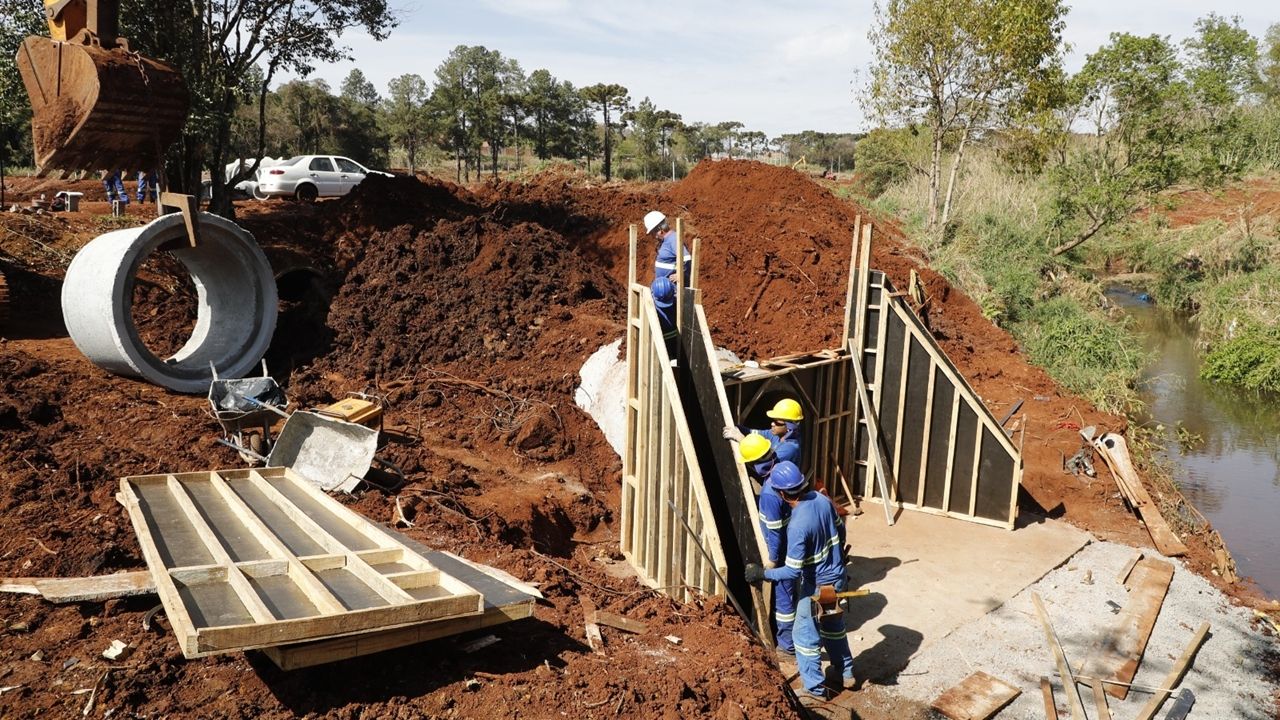 🚧 Rua Arapongas será totalmente interditada por quase um mês em Cascavel