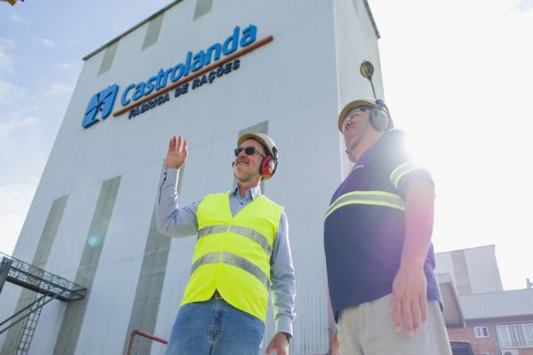 Imagem referente a notícia: Castrolanda é reconhecida entre as 20 melhores empresas para trabalhar no Paraná
