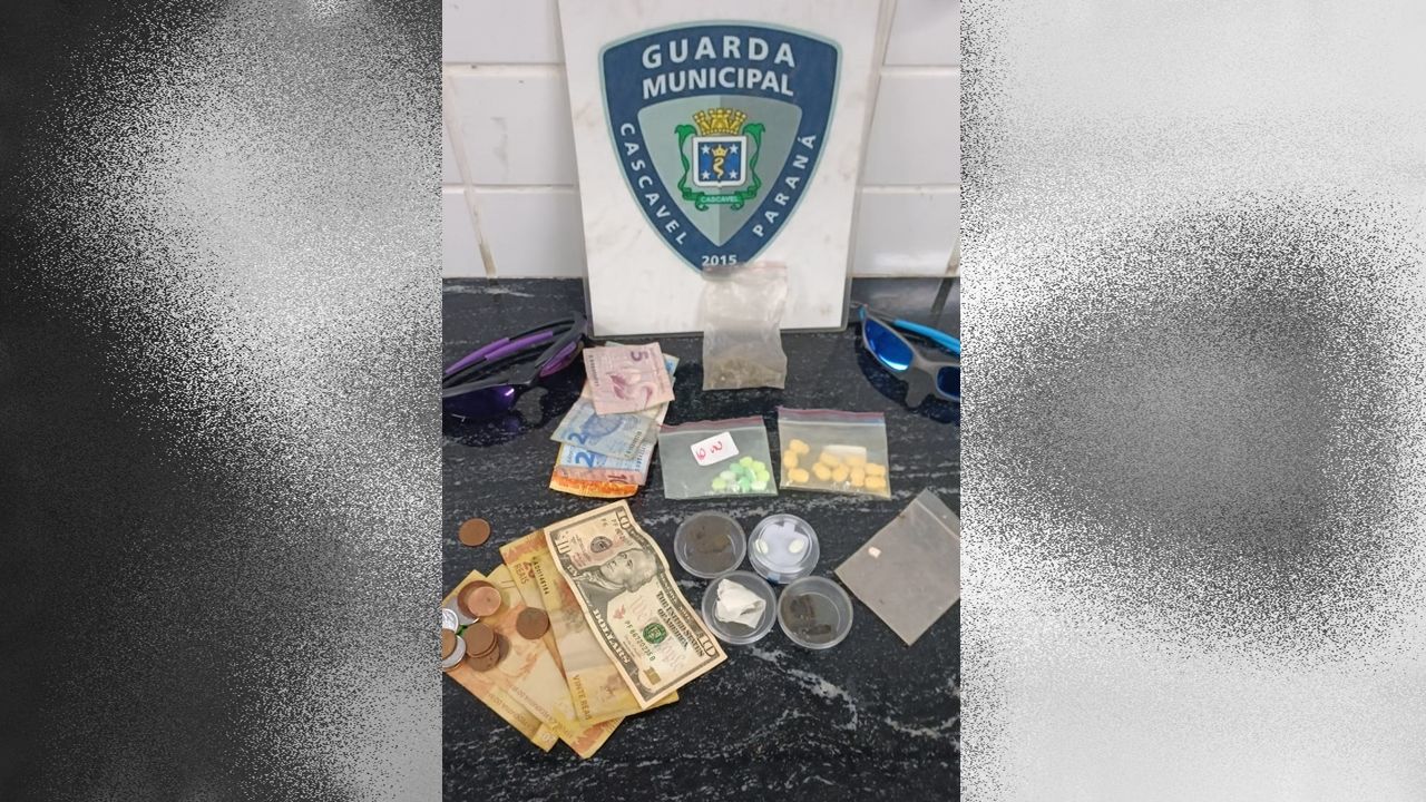 Jovens são flagrados pela GM com drogas e dólares no São Cristóvão, em Cascavel