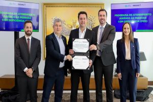 Imagem referente a notícia: Governador sanciona lei que garante atendimento gratuito da Defensoria Pública a PCDs