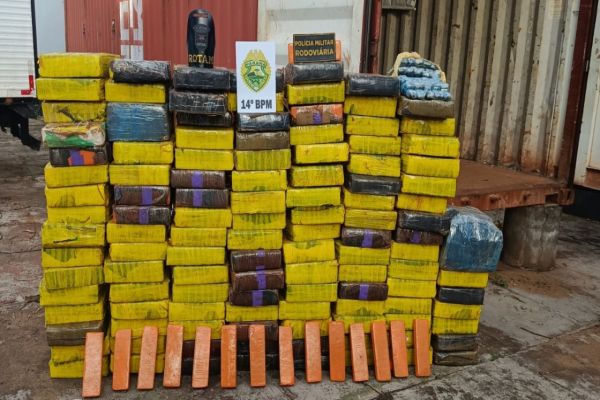 Carreta abarrotada de drogas é interceptada na BR-277 em operação policial