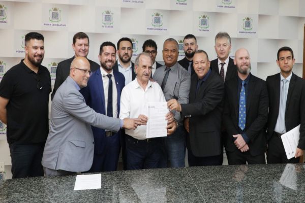 Imagem referente a notícia: Refic: Prefeitura de Cascavel lança programa que pode reduzir dívidas em até 90%