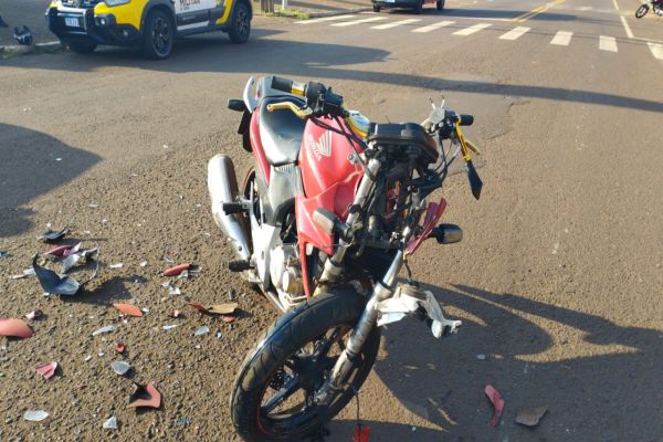 Condutor embriagado causa colisão frontal e tenta fugir no Bairro Floresta em Cascavel