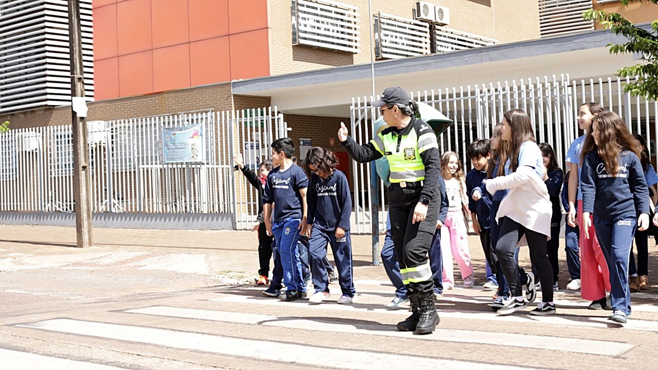 SNT 2025 | Crianças aprendem na prática sobre respeito e segurança no trânsito em ação da Transitar