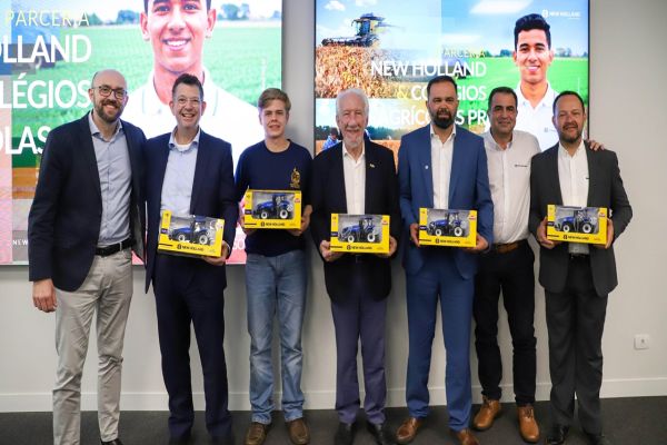 Agricultura digital: parceria com New Holland vai beneficiar 4,5 mil alunos de colégios agrícolas