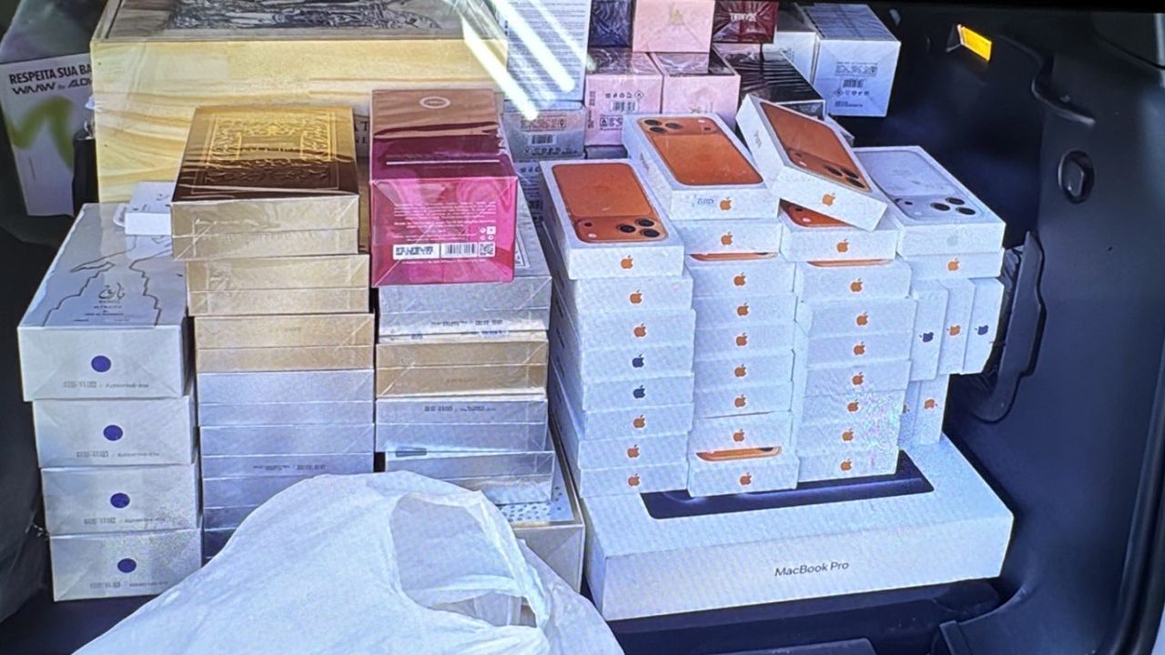 Primeiros iPhones 17 são apreendidos pela Receita Federal em Foz do Iguaçu