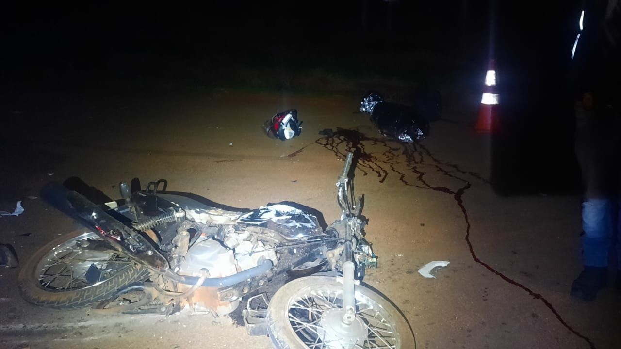 Motociclista morre em colisão com caminhão na PR-486 em Tupãssi
