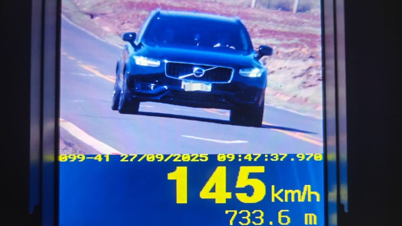 Velocidade Perigosa: Operação da PRE flagra 80 motoristas acelerando demais no Lago de Itaipu