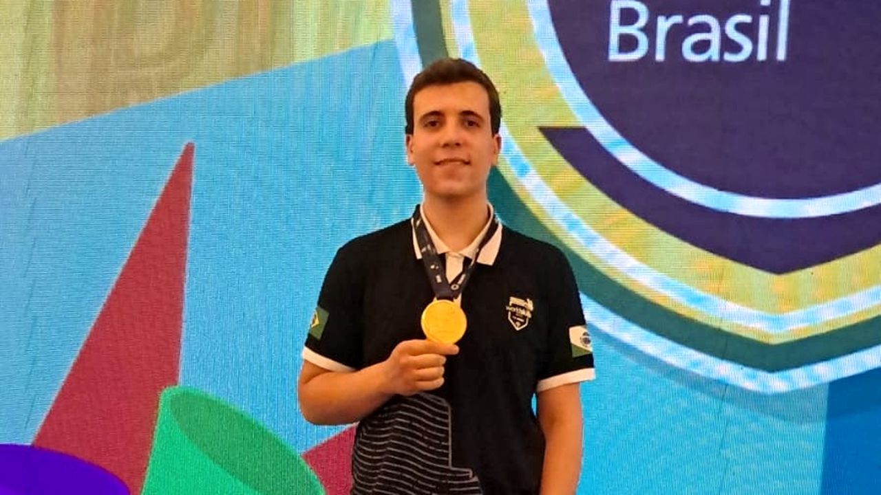 Aluno do Senai Cascavel conquista medalha de bronze na WorldSkills Brasil 2025