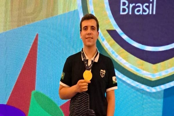 Aluno do Senai Cascavel conquista medalha de bronze na WorldSkills Brasil 2025