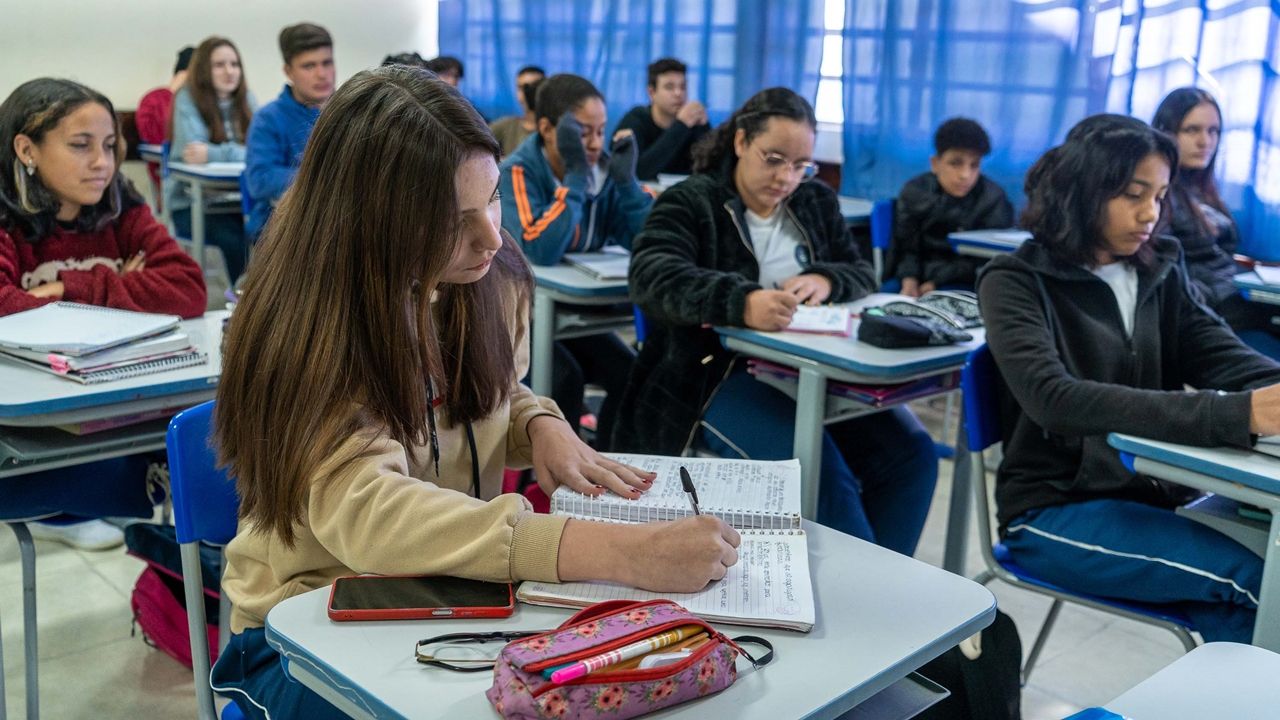 Aumento da educação em tempo integral impulsiona Paraná no Anuário da Educação Básica