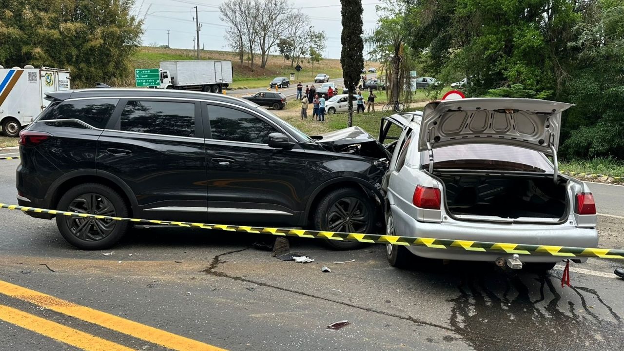 Colisão entre carros deixa idoso morto na BR-153 em Conselheiro Mairinck