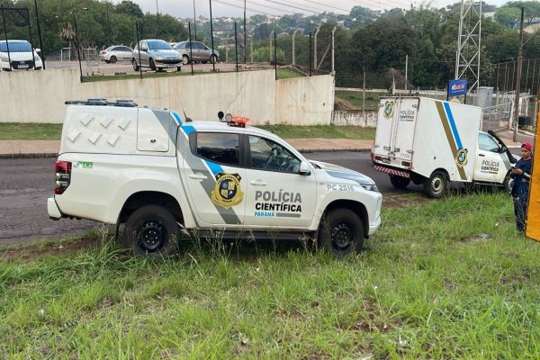 Imagem referente a notícia: Piratas do Asfalto entram em confronto com a PM e PRF no Trevo da Portal em Cascavel: perseguição termina em morte e prisões