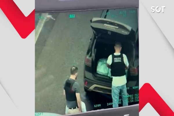 Imagem referente a notícia: Ação rápida da PF e PM intercepta veículo carregado de eletrônicos irregulares na BR-277 em Matelândia