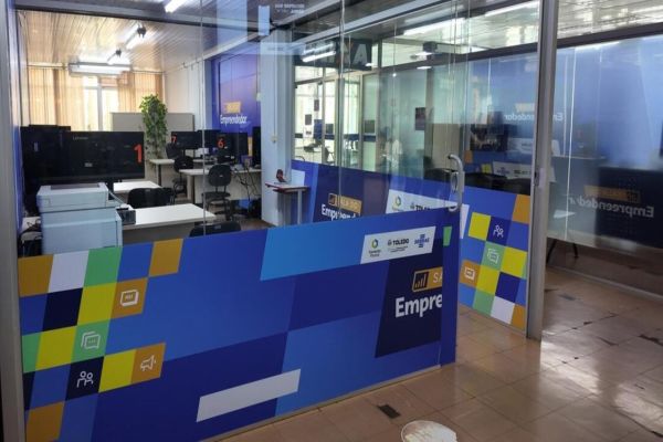 Toledo reinaugura Sala do Empreendedor e anuncia consultorias ao MEI