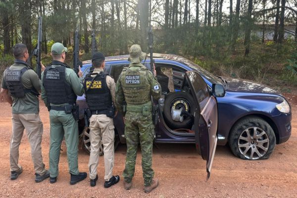 Grande operação em Santa Tereza do Oeste termina com prisão, drogas e fuzil apreendidos