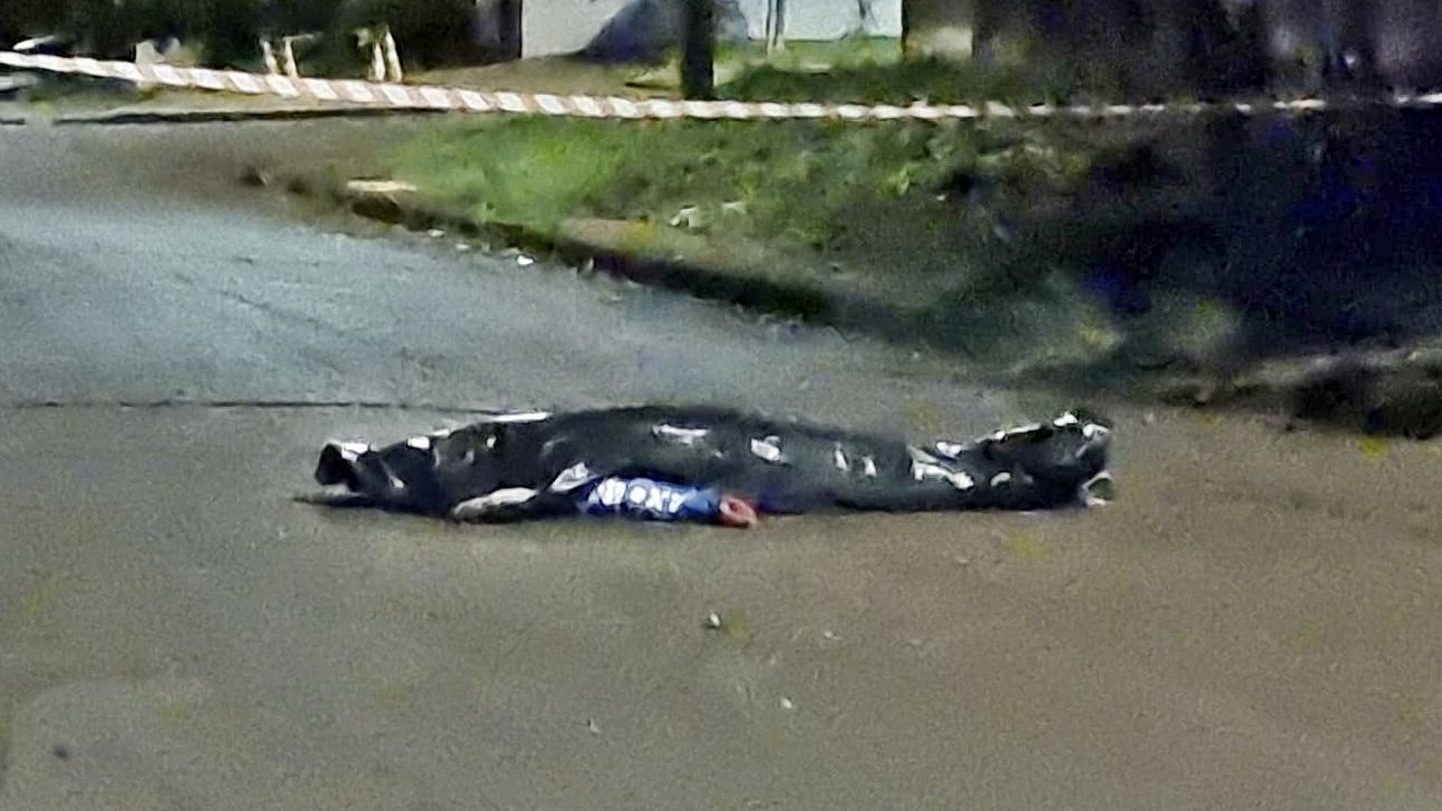 Homem é executado com mais de cinco tiros na Avenida Curió, no bairro Floresta em Cascavel