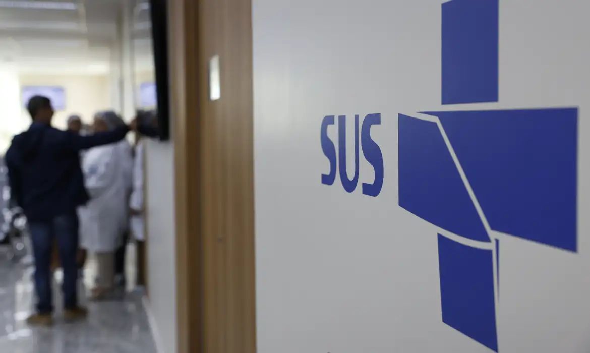 Lula sanciona MP que acelera atendimento de especialistas no SUS