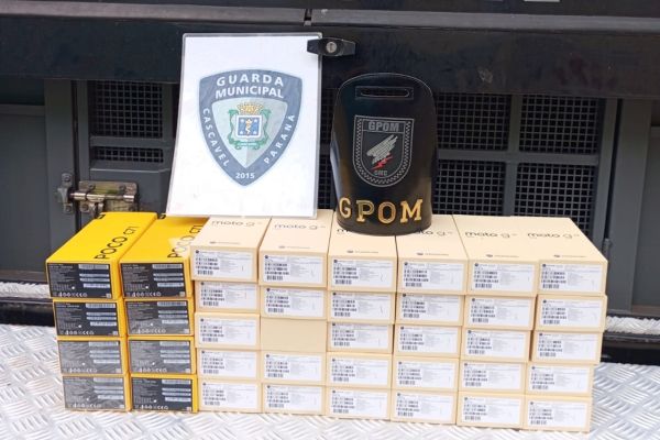 Jovem é flagrado com 38 celulares sem nota fiscal no Terminal Rodoviário de Cascavel
