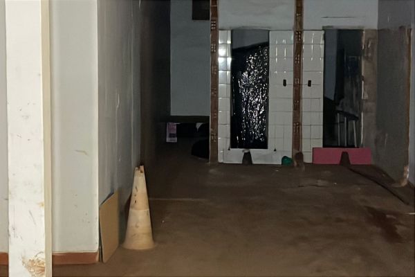 Imagem referente a notícia: Homem é morto durante confusão em posto de combustível na BR-277 em Cascavel