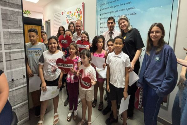 Apofilab completa 34 anos e se consolida como referência em Cascavel no atendimento a pessoas com fissura labiopalatal