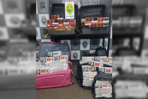 Operação da Patrulha Rural flagra cigarros paraguaios escondidos em ônibus de linha em Corbélia