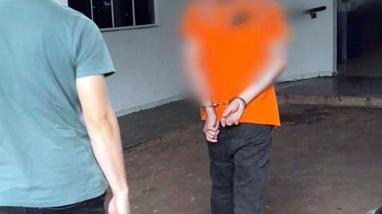 Homem é preso após descumprir medidas protetivas e ameaçar ex-companheira de morte em Cascavel
