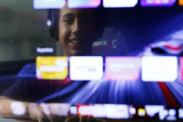 Cascavel cria programa inédito para frear a “adultização digital” de crianças e adolescentes