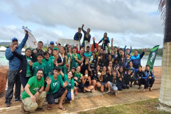 Canoagem de Cascavel brilha e leva pódio no Paranaense com jovens talentos do CRC