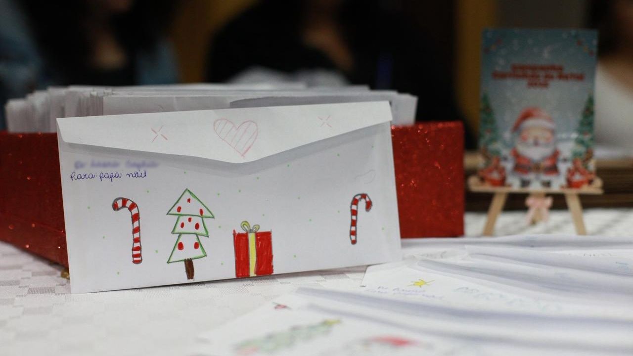 Campanha Adote uma Cartinha leva esperança ao Natal de crianças de Cascavel
