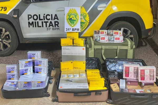 Polícia Militar flagra ônibus com carga milionária de eletrônicos e perfumes árabes em Formosa do Oeste