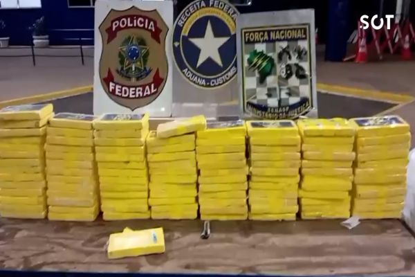 Receita Federal retém 100 kg de susbtância análoga à cocaína na Ponte Internacional da Amizade