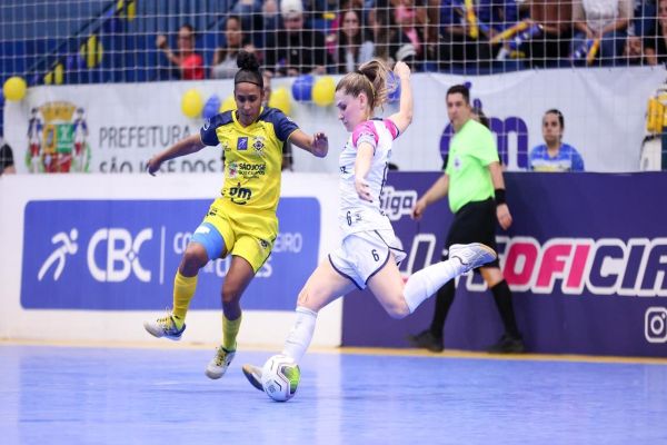 Imagem referente a notícia: Stein Cascavel Futsal empata fora de casa e decisão da vaga na final da LFF será em Cascavel