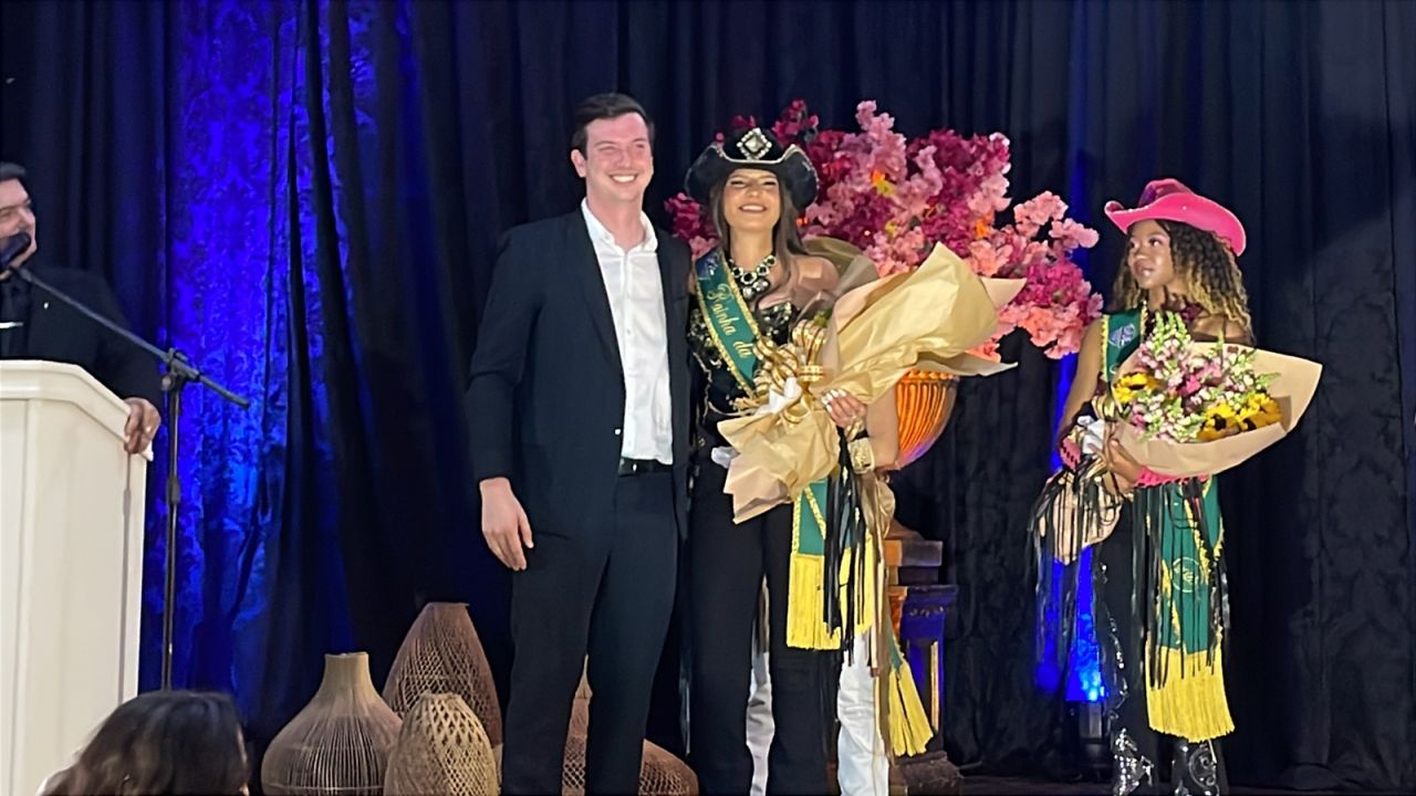 Rainha da 44ª Expovel sonha em ser médica veterinária