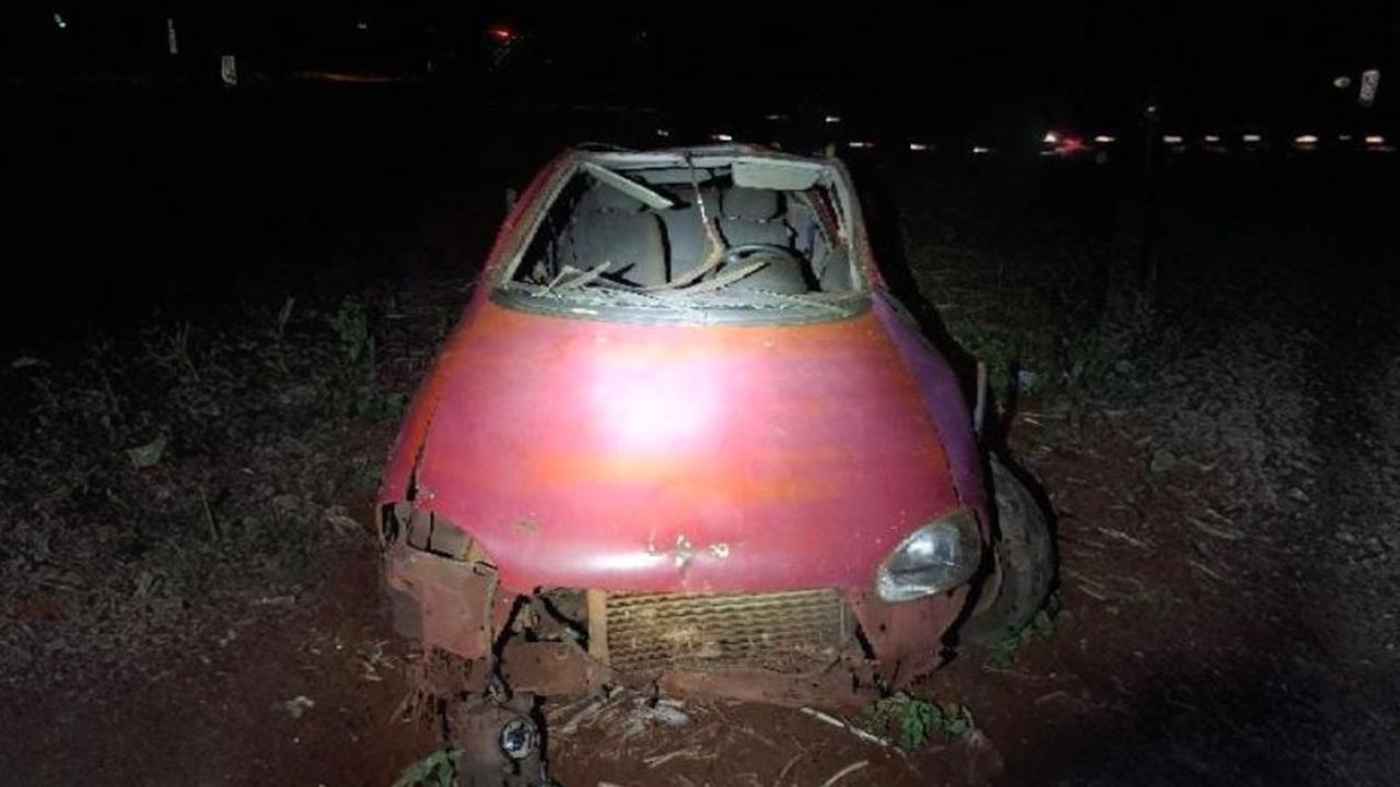 Jovem de 21 anos fica ferido após capotamento na PR-495 entre Medianeira e Missal