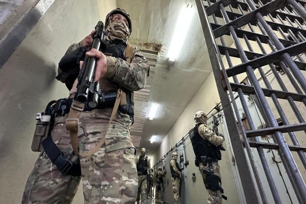 Imagem referente a notícia: Polícia Penal do Paraná celebra 4 anos com novos equipamentos, viaturas e valorização dos servidores
