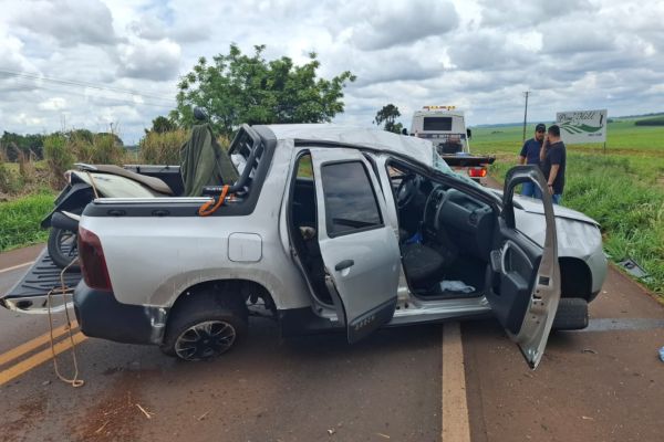 Imagem referente a notícia: Colisão entre dois veículos deixa um ferido na PR-317 em Toledo