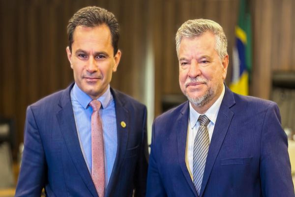 Imagem referente a notícia: Delegado Jacovós e Marcio Pacheco são reconduzidos ao comando do Conselho de Ética da ALEP
