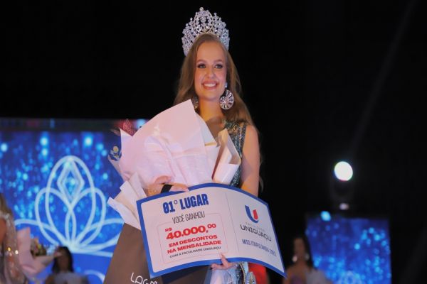 Djenifer Jaqueline Wrasse é coroada Miss Itaipulândia 2025 em noite de glamour e emoção