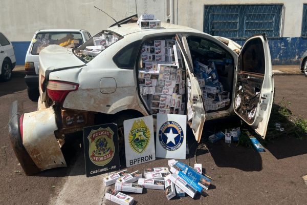 Imagem referente a notícia: Operação conjunta resulta na apreensão de veículo carregado com contrabando avaliado em R$ 120 mil; motorista fugiu do local
