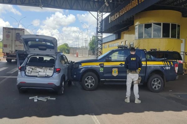 PRF intercepta Fiat Pulse clonado com 270 kg de maconha em Mandaguari