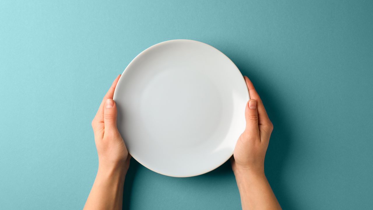 Anúncio de Renato Silva mantém teto no auxílio-alimentação e penaliza servidores(as) municipais, afirma Siprovel