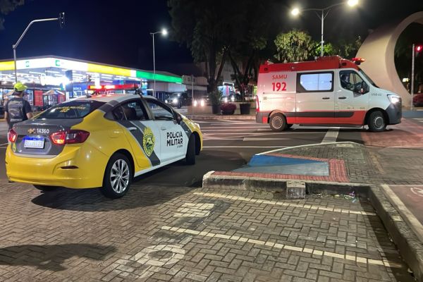 Colisão entre três veículos mobiliza equipes de resgate no Centro de Cascavel