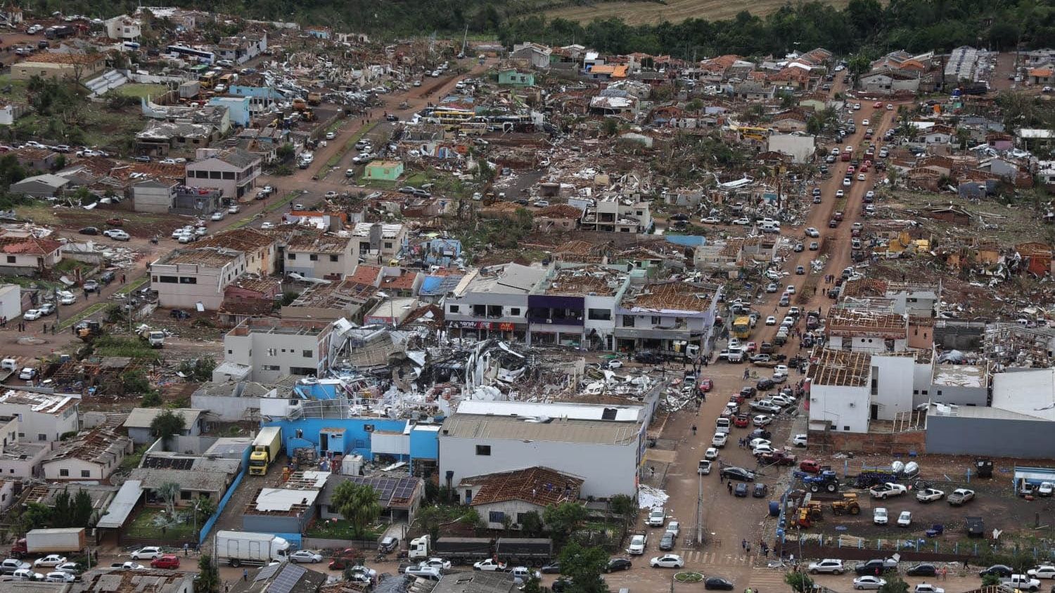 Itaipu Binacional presta assistência a vítimas do tornado em Rio Bonito do Iguaçu